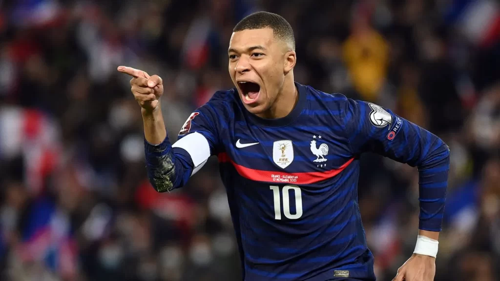 Fans React To Kylian Mbappe Moving To Real Madrid