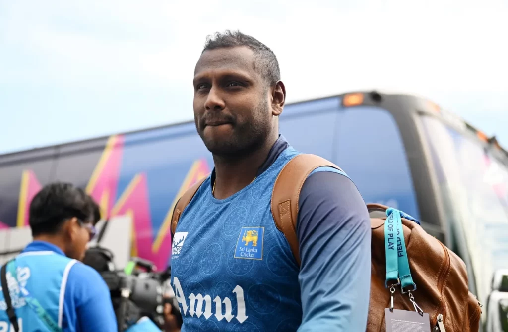 Angelo Mathews apologises to Sri Lankan fans