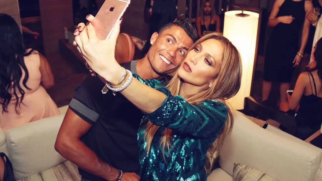 Witty Reply of CR7 to Jennifer Lopez