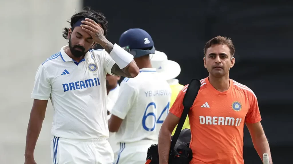 KL Rahul Leaves the Field After Copping a Blow on His Elbow