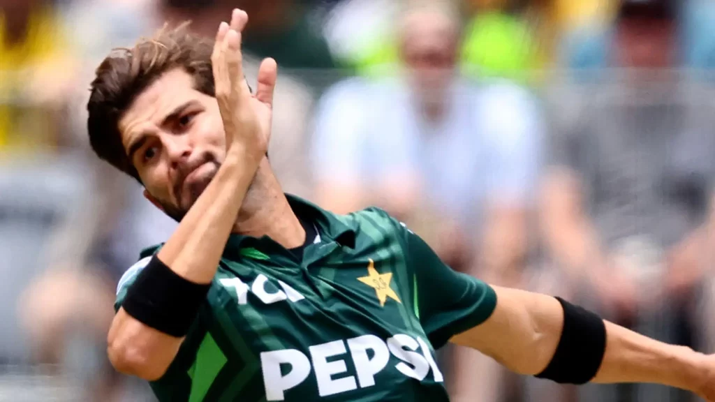 Shaheen Afridi Becomes the No 1 ranked bowler