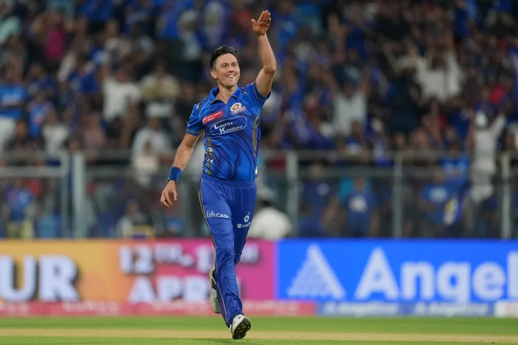 Trent Boult castled Yashasvi Jaiswal