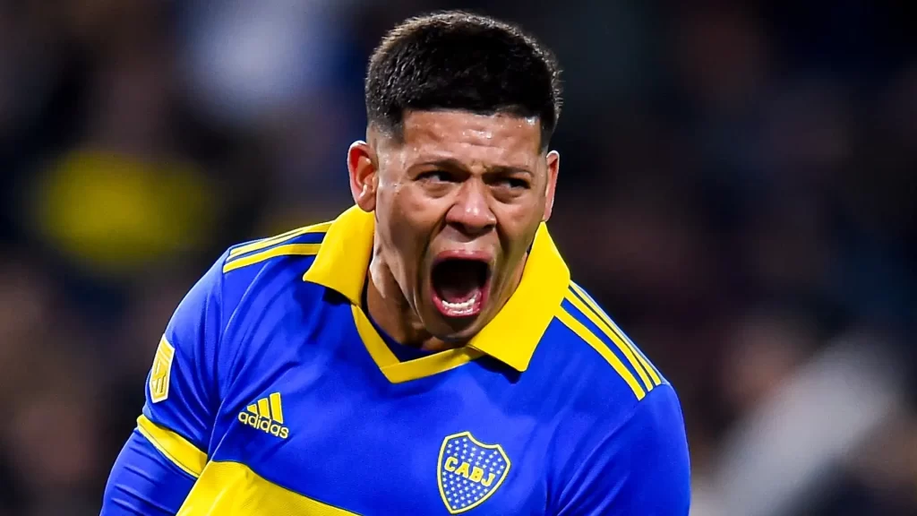Rojo Gets Banned From Boca Dressing Room