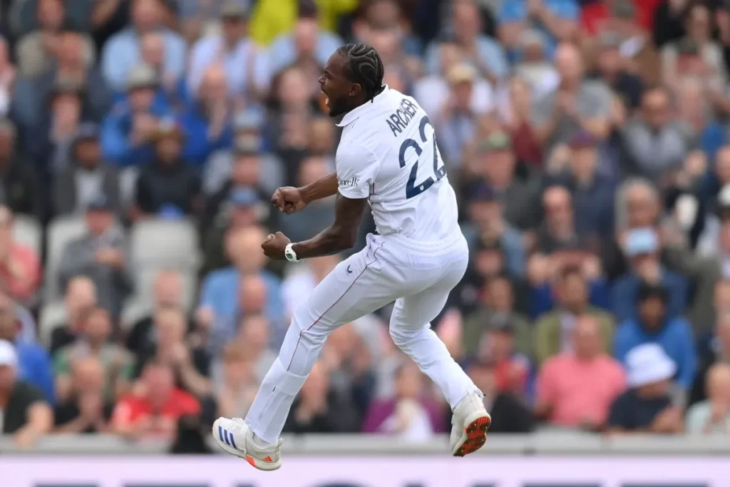 Watch Jadeja Lose His Wicket At The Start Of Day 2