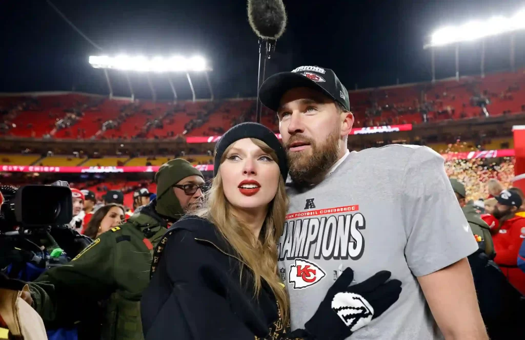 Travis Kelce fiancee