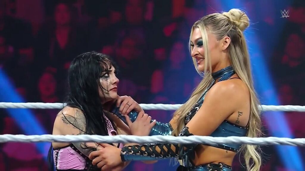 Tatum Paxley vs Izzi Dame