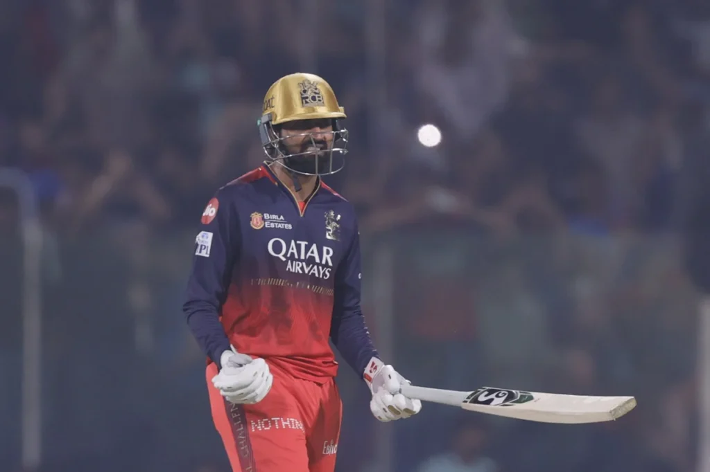 Krunal Pandya bat
