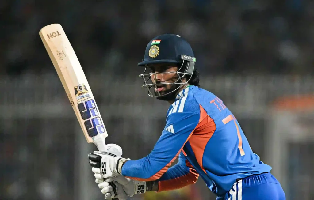 Tilak Varma Bat