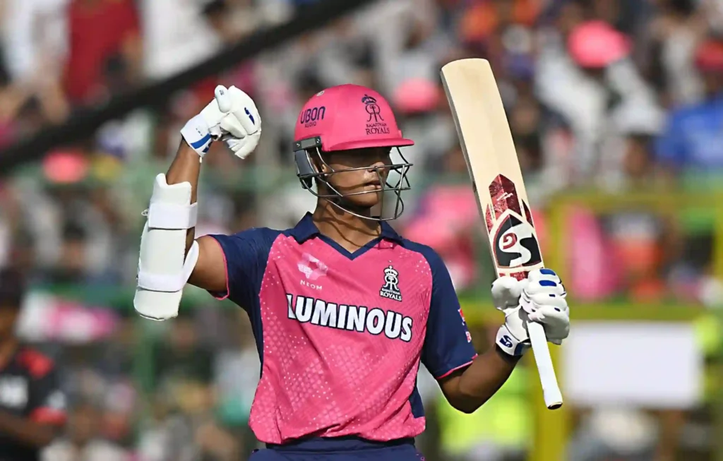 Yashasvi Jaiswal bat