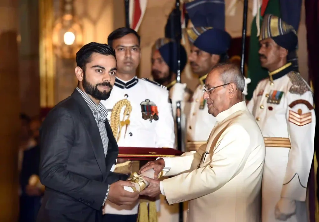 Cricketers with Padma Shri Awards: President Pranab Mukherjee presenting the Padma Shri Award to Virat Kohli during the 2017 Padma Awards ceremony at Rashtrapati Bhavan, New Delhi.