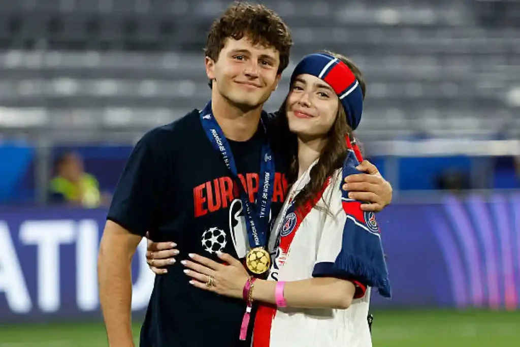 João Neves girlfriend Madalena Aragão
