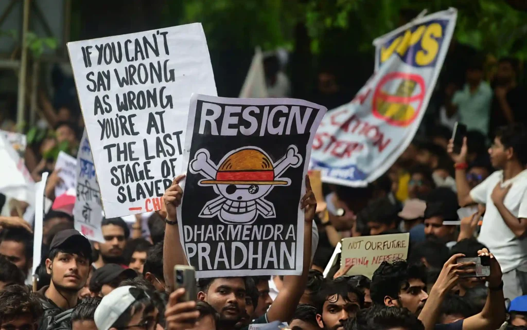 Yuvraj Singh Breaks Silence as Indian Cricketers’ Wives Speak Out on Student Protest Crackdown Yuvraj Singh on student protest