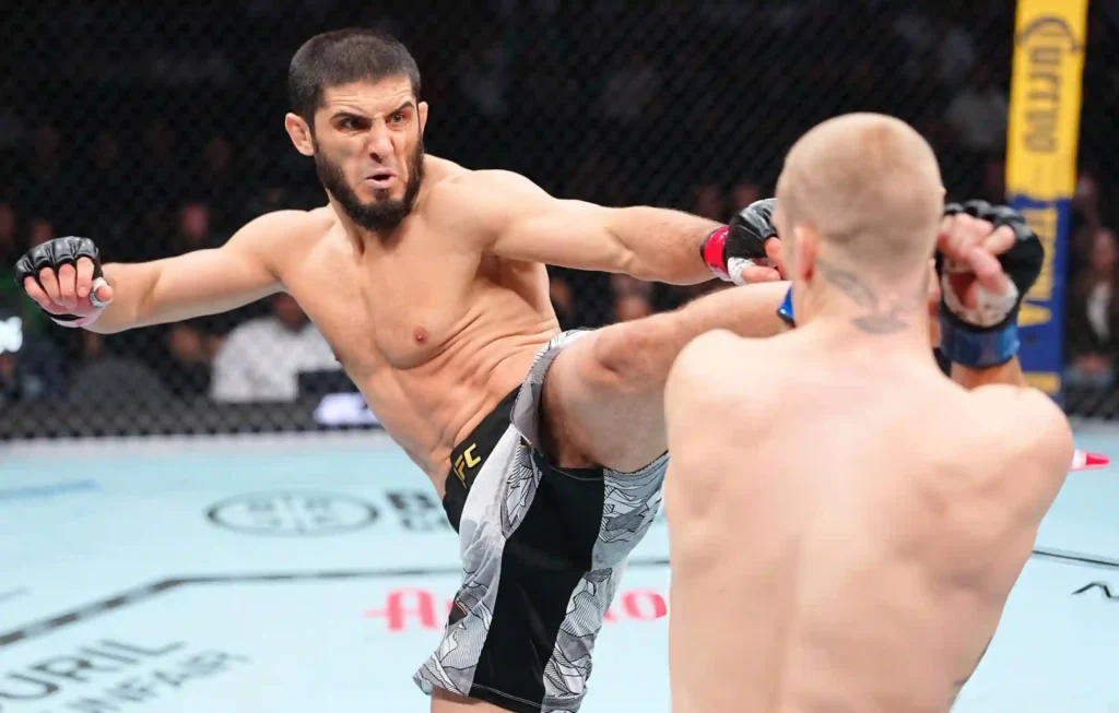 Islam Makhachev vs Ian Garry: Islam Makhachev Headkicking Ian Garry