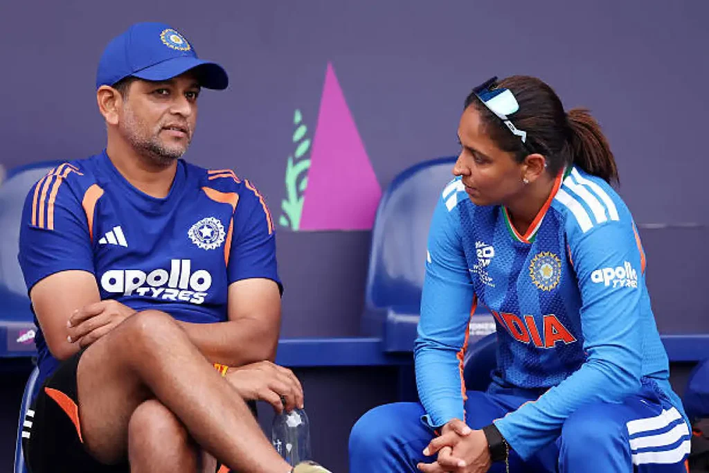 Harmanpreet Kaur and India head coach Amol Muzumdar