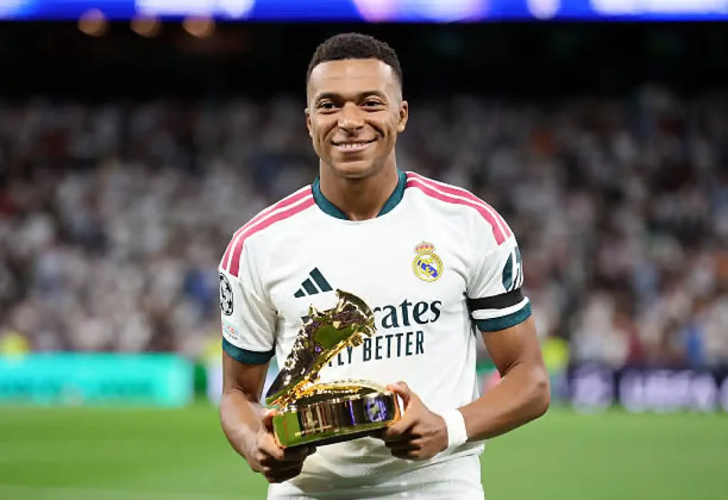 Luis Figo Presents Kylian Mbappé With Champions League Golden Boot Kylian Mbappe